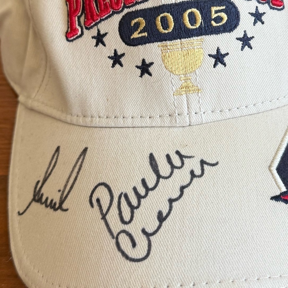 Presidents Cup 2005 Autographed Cap - Picture 2 of 6